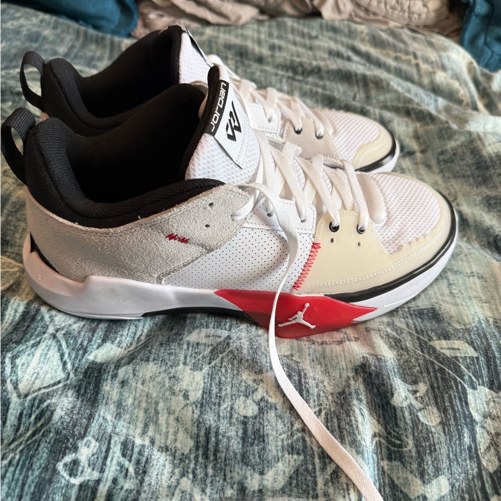 Jordan White and Black Athletic Shoes - Picture 4 of 6